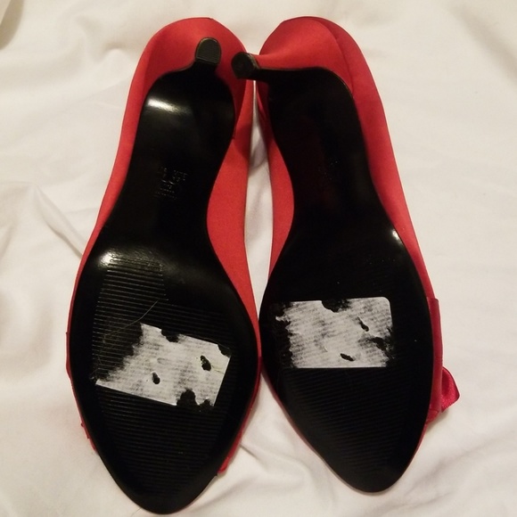 The touch of nina red heels. - Picture 5 of 6